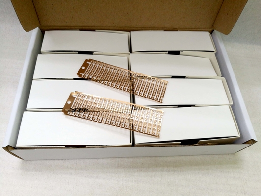 真鍮色物質的な接続SMTの銅クリップ バックル